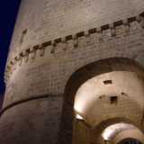 Nel 1227, Federico si imbarca per la sesta Crociata. Tuttavia, una pestilenza scoppiata a bordo, lo induce a rientrare in Puglia, attraccando a Otranto, citt� della quale fa anche rafforzare la cinta muraria nel 1228 (foto di FreddyBallo)